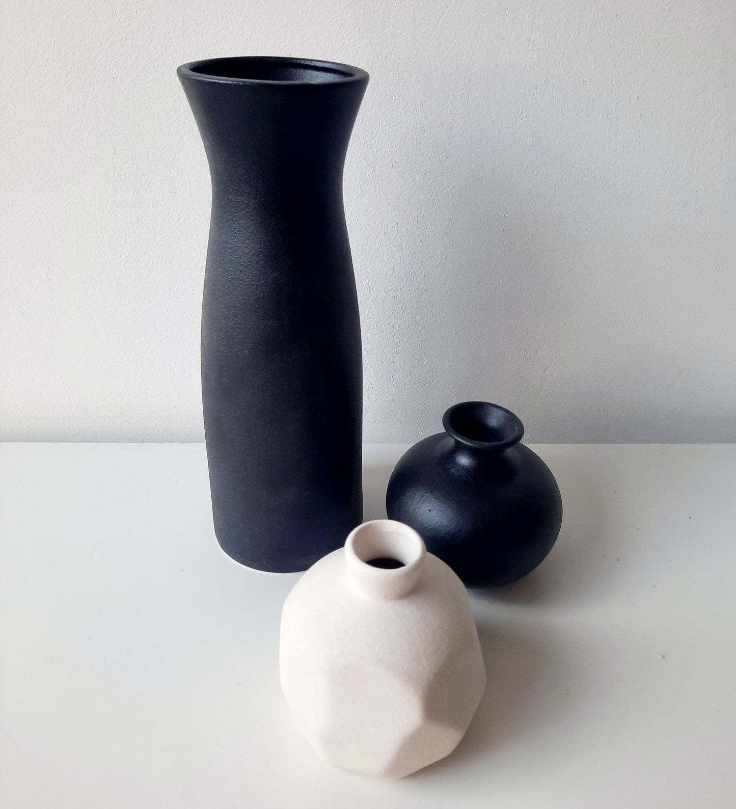 Ceramic design vase - off-white-1